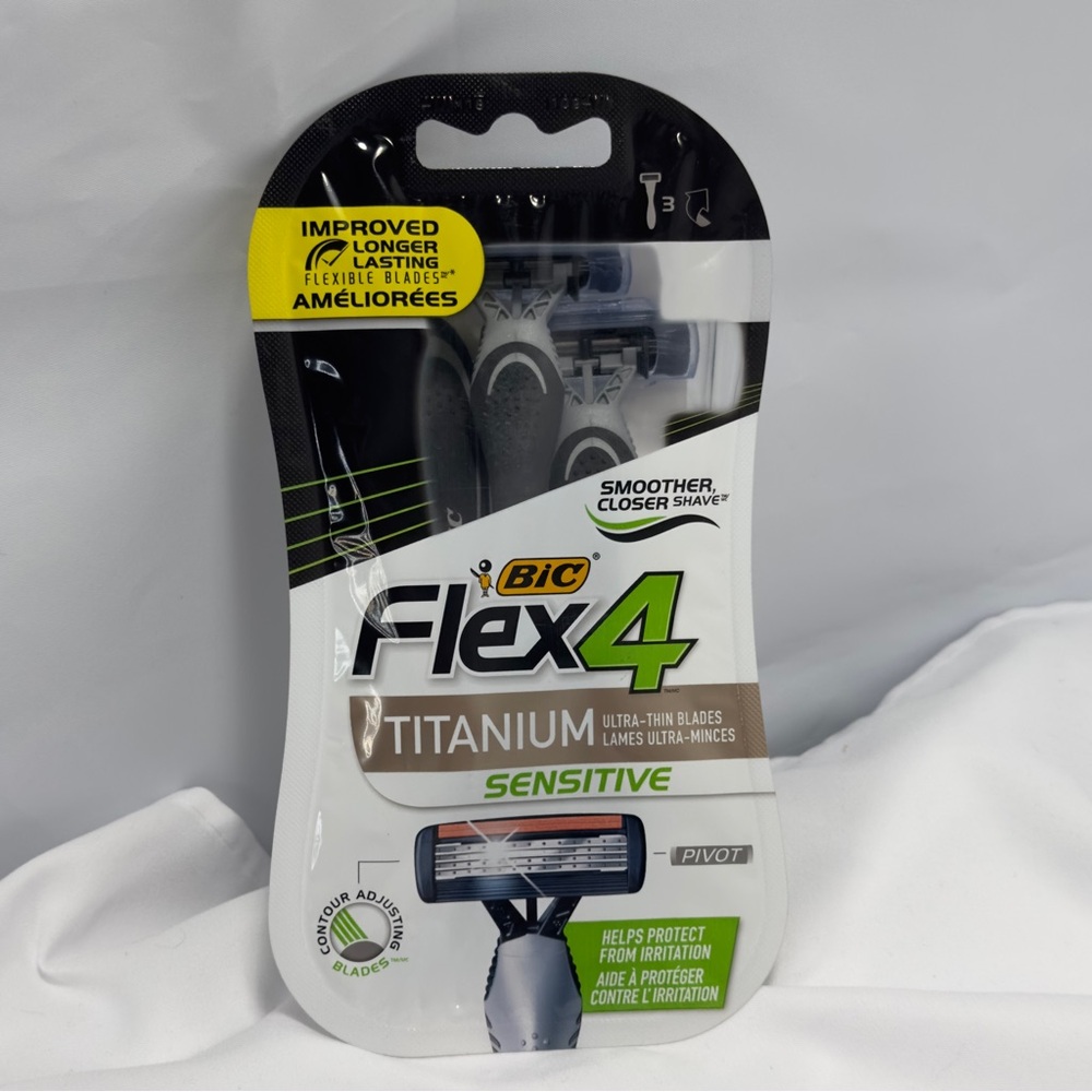 NIB Big Flex 4 Sensitive Disposable Razors Titanium Ultra-Thin 4 Blades